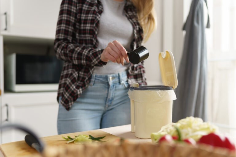 Bokashi : une révolution dans la gestion des déchets organiques à domicile